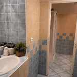 Prague Apartment פראג